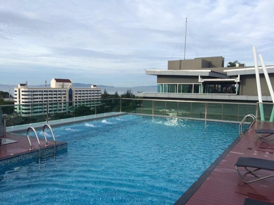 Gallery D Jomtien Exteriör bild