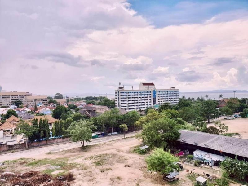 Gallery D Jomtien Exteriör bild
